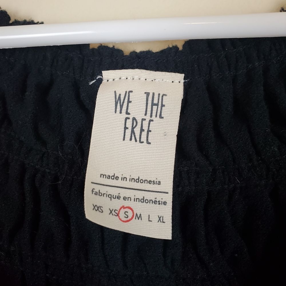 We The Free Black Cocunut Top Size Small - Picture 4 of 6